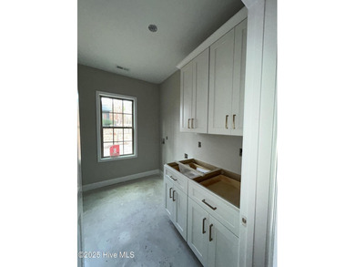 Beautiful 3 bedroom 2.5 bath Ranch home WITH finished bonus on Deercroft Golf and Country Club in North Carolina - for sale on GolfHomes.com, golf home, golf lot