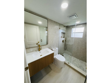 This upgraded designer unit will not last- FORNO appliances on Kings Point Golf -Flanders Way in Florida - for sale on GolfHomes.com, golf home, golf lot