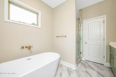 Beautiful 3 bedroom 2.5 bath Ranch home WITH finished bonus on Deercroft Golf and Country Club in North Carolina - for sale on GolfHomes.com, golf home, golf lot