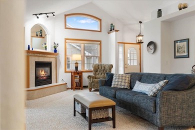Beautifully updated and spacious condo with lots of windows & on Columbus Country Club in Wisconsin - for sale on GolfHomes.com, golf home, golf lot