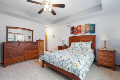 Beautifully updated and spacious condo with lots of windows & on Columbus Country Club in Wisconsin - for sale on GolfHomes.com, golf home, golf lot