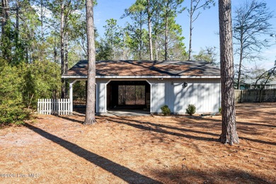 ***Motivated Seller*** Discover the perfect blend of comfort and on Minnesott Golf and Country Club in North Carolina - for sale on GolfHomes.com, golf home, golf lot