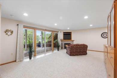 Beautifully updated and spacious condo with lots of windows & on Columbus Country Club in Wisconsin - for sale on GolfHomes.com, golf home, golf lot