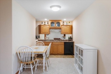 Beautifully updated and spacious condo with lots of windows & on Columbus Country Club in Wisconsin - for sale on GolfHomes.com, golf home, golf lot