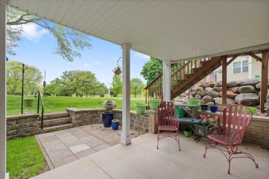 Beautifully updated and spacious condo with lots of windows & on Columbus Country Club in Wisconsin - for sale on GolfHomes.com, golf home, golf lot
