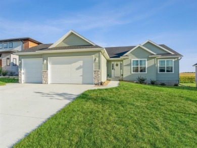 Like new construction, but not for the price! Talk about on Hunters Ridge Golf Course in Iowa - for sale on GolfHomes.com, golf home, golf lot