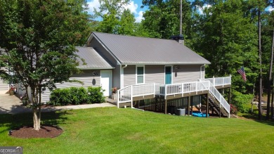 This beautifully remodeled 4 bed, 2 bath home in the Turtle Cove on Turtle Cove Golf Course in Georgia - for sale on GolfHomes.com, golf home, golf lot