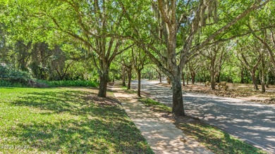 BRAND NEW ROOF - JUST INSTALLED THIS YEAR! The living is ''oh so on Halifax Plantation Golf Club in Florida - for sale on GolfHomes.com, golf home, golf lot