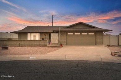 Welcome to this delightful 3-bedroom, 2-bathroom home in Sun on Sun City Country Club in Arizona - for sale on GolfHomes.com, golf home, golf lot