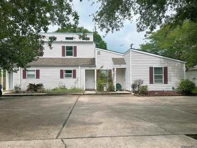 Why rent when you can own this beautifully partially updated 2- on Royal Golf Club in Louisiana - for sale on GolfHomes.com, golf home, golf lot
