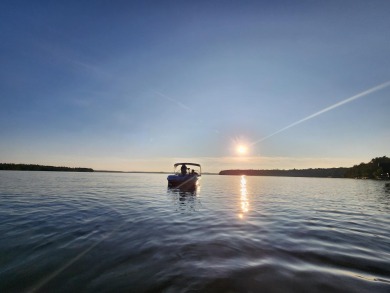 North Shore of Tomahawk Lake Home on Minocqua Country Club in Wisconsin - for sale on GolfHomes.com, golf home, golf lot