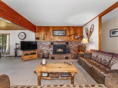 North Shore of Tomahawk Lake Home on Minocqua Country Club in Wisconsin - for sale on GolfHomes.com, golf home, golf lot