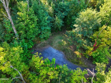 A great lot in Cobbly Nob on Pine Top Ln not far from the on Bent Creek Golf Course in Tennessee - for sale on GolfHomes.com, golf home, golf lot