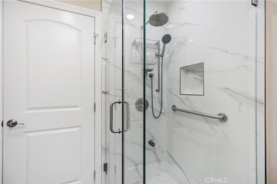 YOU WILL NOT WANT TO MISS THIS BEAUTIFULLY REMODELED GARDEN on Leisure Village Par 3 Golf Course in California - for sale on GolfHomes.com, golf home, golf lot