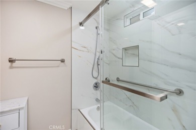 YOU WILL NOT WANT TO MISS THIS BEAUTIFULLY REMODELED GARDEN on Leisure Village Par 3 Golf Course in California - for sale on GolfHomes.com, golf home, golf lot