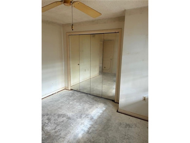 ESTATE SALE: HANDYMAN SPECIAL BARGAIN OPPORTUNITY! Completely on High Point Country Club in Florida - for sale on GolfHomes.com, golf home, golf lot