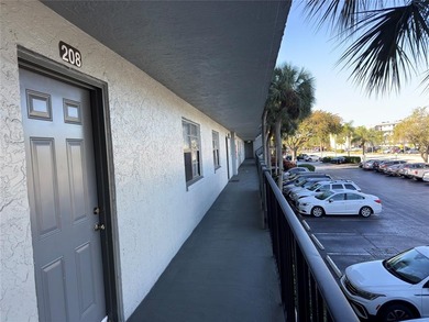 Welcome to beautiful Boca Raton! This move-in ready unit is a on Boca Dunes Golf and Country Club in Florida - for sale on GolfHomes.com, golf home, golf lot