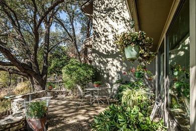 SPACIOUS TOWNHOME WITH PREMIER VIEW OF RIVERHILL GOLF COURSE AT on Riverhill Country Club in Texas - for sale on GolfHomes.com, golf home, golf lot