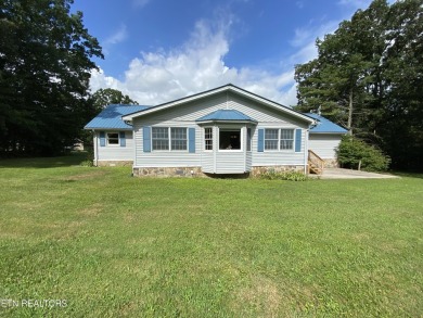 LAKE TANI GOLF COURSE HOME.  Over 1800 square feet of living on Lake Tansi Village Country Club in Tennessee - for sale on GolfHomes.com, golf home, golf lot