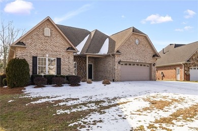 Welcome home to this well-maintained home nestled within the on Meadowlands Golf Club in North Carolina - for sale on GolfHomes.com, golf home, golf lot