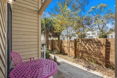 Beautifully remodeled and fully furnished 3 bedroom, 2 bath home on Beachwood Golf Club in South Carolina - for sale on GolfHomes.com, golf home, golf lot