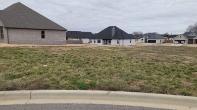 Build-ready lot in one of Paragould's newest subdivisions.  This on Paragould Country Club in Arkansas - for sale on GolfHomes.com, golf home, golf lot