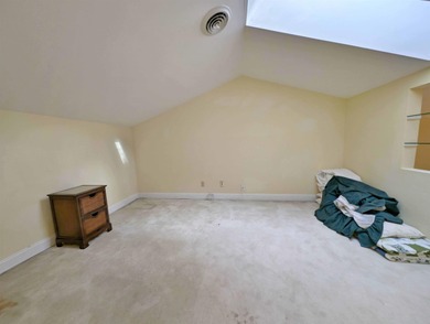 Great floor plan! This home is spacious and gives you lots of on Heritage Club in South Carolina - for sale on GolfHomes.com, golf home, golf lot