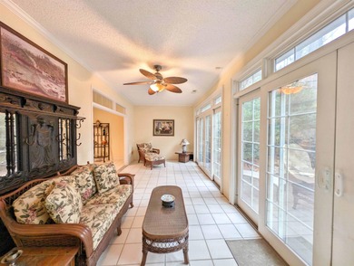 Great floor plan! This home is spacious and gives you lots of on Heritage Club in South Carolina - for sale on GolfHomes.com, golf home, golf lot