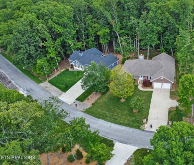 Welcome to a beautifully maintained ranch home, ideally situated on Heatherhurst Golf Course in Tennessee - for sale on GolfHomes.com, golf home, golf lot