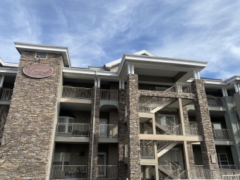 This turn-key, 3 bed, 3 bath penthouse unit at Thousand Hills on Thousand Hills Golf Resort in Missouri - for sale on GolfHomes.com, golf home, golf lot