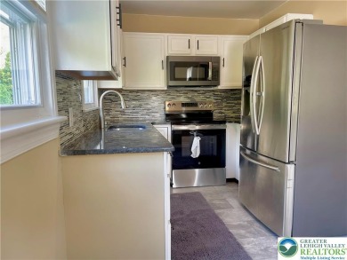 Beautiful Single and VERY LOW maintenance home in the upscale on Wyoming Valley Country Club in Pennsylvania - for sale on GolfHomes.com, golf home, golf lot