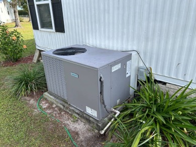 This 2-bedroom, 1-bathroom gem offers an incredible value and is on Crystal Lake Club in Florida - for sale on GolfHomes.com, golf home, golf lot