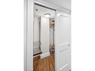 This beautifully appointed 2-bedroom, 2-bath condo is move-in or on Sandestin Golf and Beach Resort - The Links in Florida - for sale on GolfHomes.com, golf home, golf lot