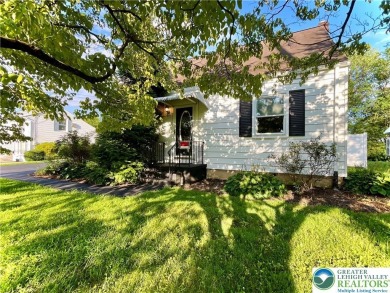 Beautiful Single and VERY LOW maintenance home in the upscale on Wyoming Valley Country Club in Pennsylvania - for sale on GolfHomes.com, golf home, golf lot