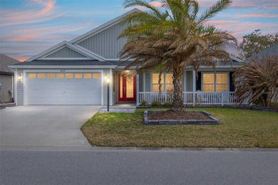 ~7 MINUTES FROM EASTPORT BY GOLF CART~ ~2020 ROOF, HVAC, HOT on Pennbrooke Fairways in Florida - for sale on GolfHomes.com, golf home, golf lot