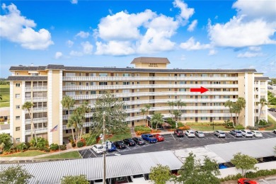 CHARMING ONE BEDROOM CONDO WITH RESORT-STYLE AMENTIES. Welcome on Seminole Lake Country Club in Florida - for sale on GolfHomes.com, golf home, golf lot