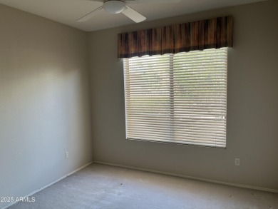 2 bedroom 2 bath home with living room, dining area,Great room on Sun City Grand Golf Couse and Club in Arizona - for sale on GolfHomes.com, golf home, golf lot