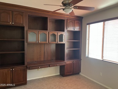 2 bedroom 2 bath home with living room, dining area,Great room on Sun City Grand Golf Couse and Club in Arizona - for sale on GolfHomes.com, golf home, golf lot
