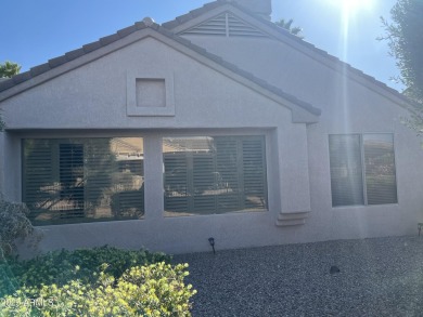 2 bedroom 2 bath home with living room, dining area,Great room on Sun City Grand Golf Couse and Club in Arizona - for sale on GolfHomes.com, golf home, golf lot