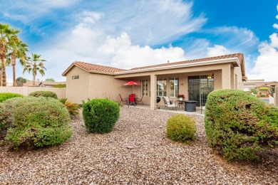 COMES FULLY FURNISHED! Rare turnkey Home in Sun Lakes! Tucked on Oakwood Golf Club  in Arizona - for sale on GolfHomes.com, golf home, golf lot