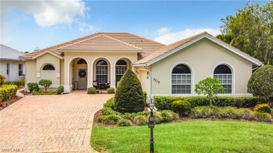 Make this Riverwood home yours! This 3 bedroom, 2 bath home on Riverwood Golf Club in Florida - for sale on GolfHomes.com, golf home, golf lot