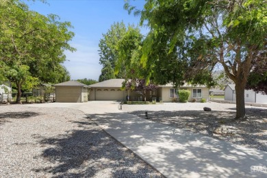 Enjoy peaceful golf course living in this beautifully maintained on Oak Tree Country Club in California - for sale on GolfHomes.com, golf home, golf lot