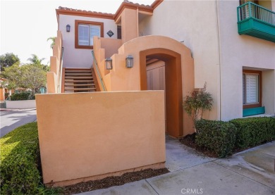 Welcome to this charming ground-level 2-bedroom, 2-bath condo on The Newport Beach Country Club in California - for sale on GolfHomes.com, golf home, golf lot