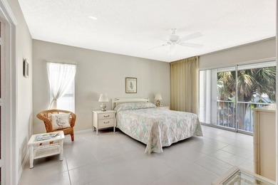 PRICED TO SELL! A Must See! Don't miss this light and bright on Martin County Golf Course in Florida - for sale on GolfHomes.com, golf home, golf lot