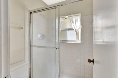 Priced to Sell! A Must See! Don't miss this light and bright on Martin County Golf Course in Florida - for sale on GolfHomes.com, golf home, golf lot