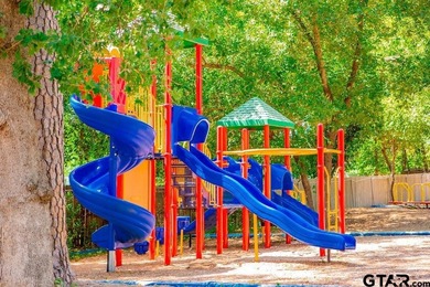 Discover the perfect setting for your custom dream home on this on Hide-A-Way Lake Golf Course in Texas - for sale on GolfHomes.com, golf home, golf lot