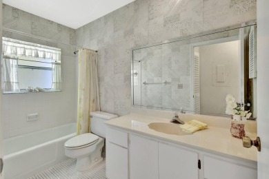 Priced to Sell! A Must See! Don't miss this light and bright on Martin County Golf Course in Florida - for sale on GolfHomes.com, golf home, golf lot