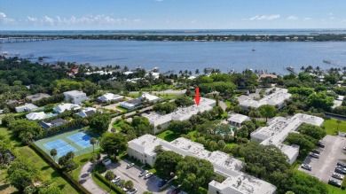 Priced to Sell! A Must See! Don't miss this light and bright on Martin County Golf Course in Florida - for sale on GolfHomes.com, golf home, golf lot