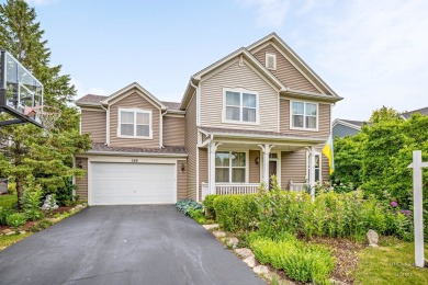 Welcome to this stunning 4 bedroom, 2.5 bath home in desirable on Foxford Hills Golf Club in Illinois - for sale on GolfHomes.com, golf home, golf lot