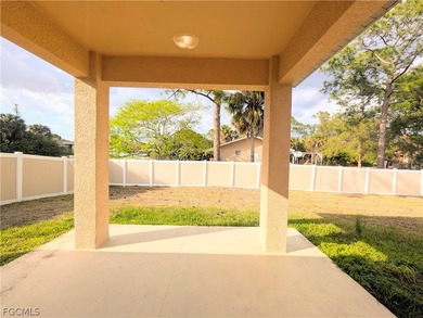 Well-maintained single family home with 3-bedroom, 2-bathroom on Lehigh Resort Club in Florida - for sale on GolfHomes.com, golf home, golf lot
